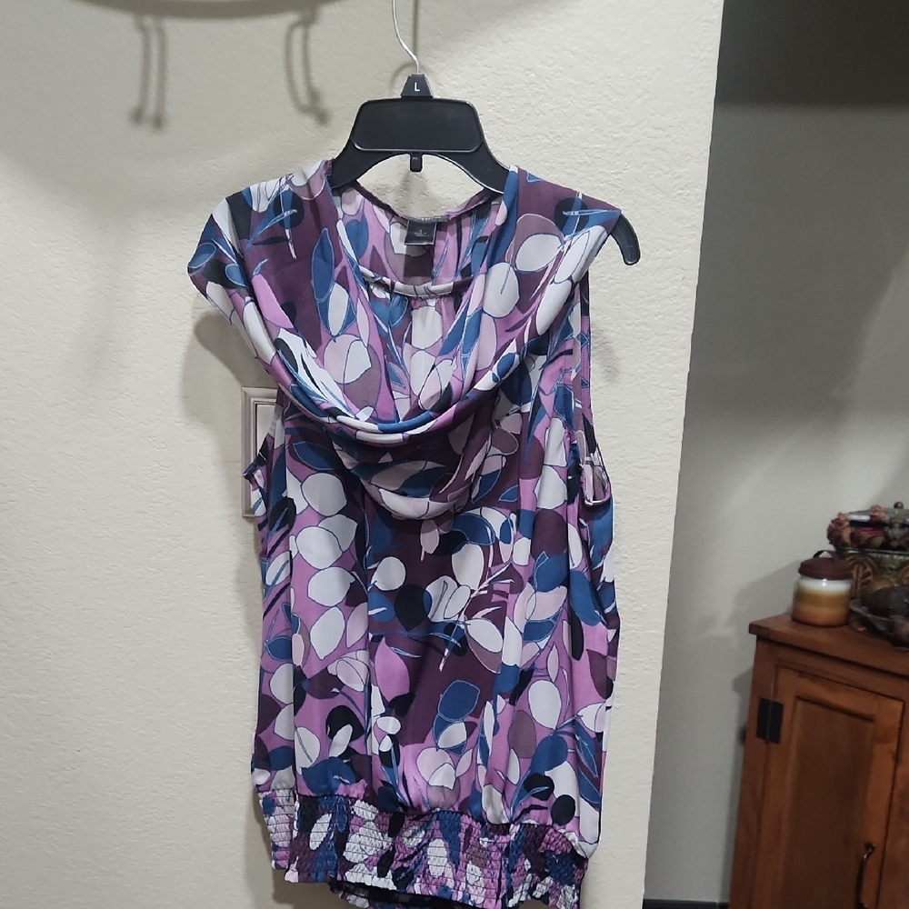Purple and Blue Sleeveless Top with Leaf Pattern